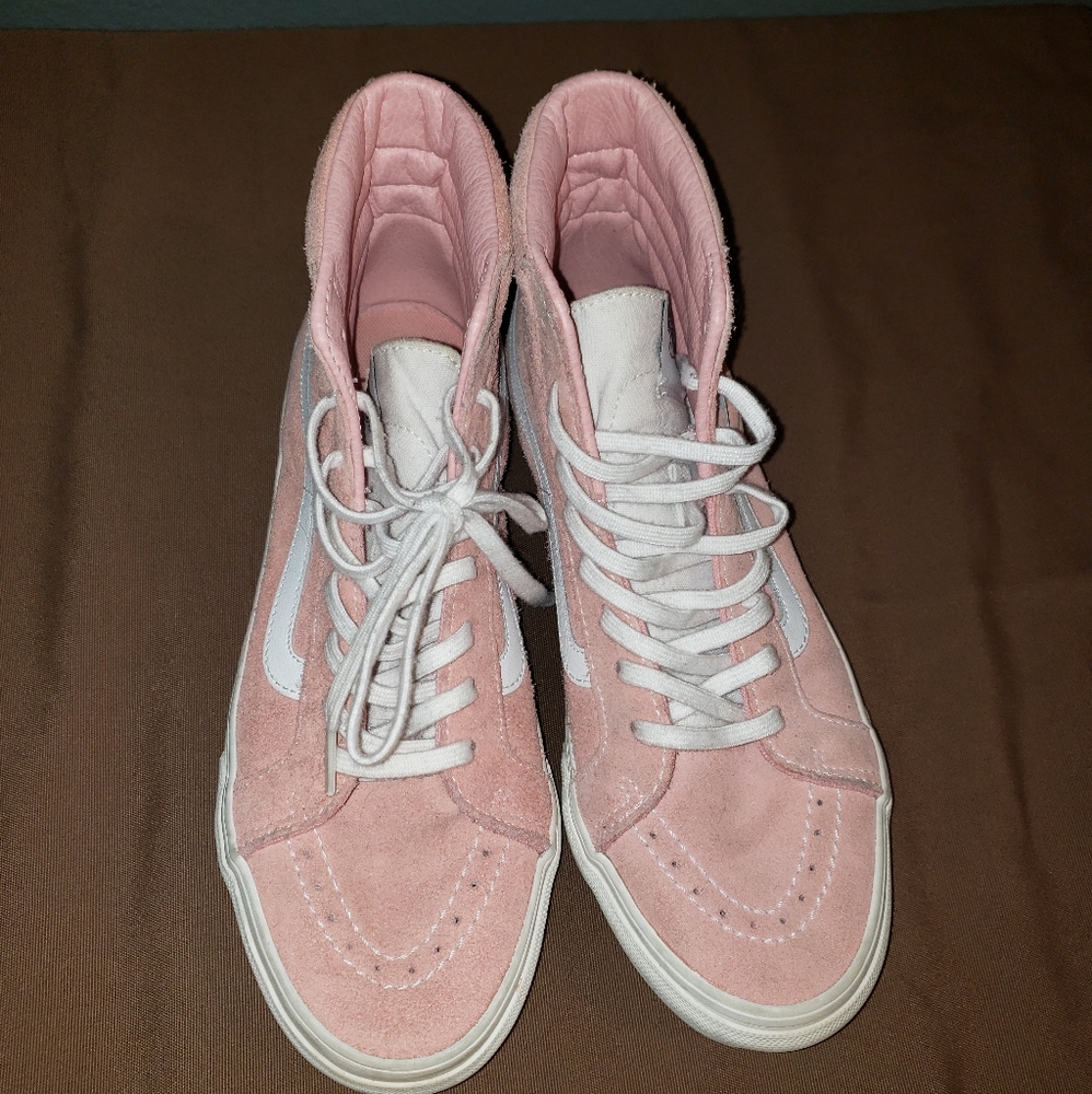 VANS- Pink and white ski- hi - womens 7